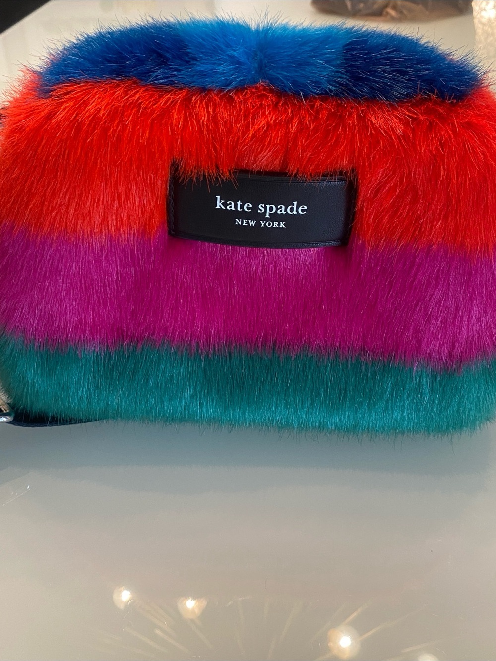 Kate Spade Colorblock Rainbow Faux Fur Camera Bag Crossbody EUC - Picture 2 of 6